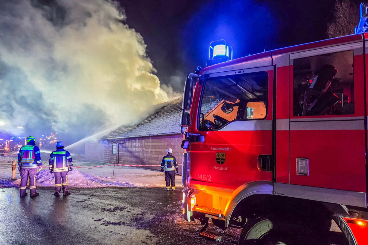 Flieden – Feuerwehrmann stirbt bei Brandeinsatz