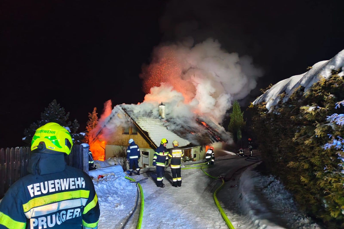 Gröbming – Wohnhaus steht in Brand