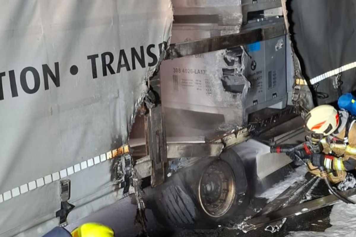 Werfen – Lkw auf der Tauernautobahn in Brand geraten