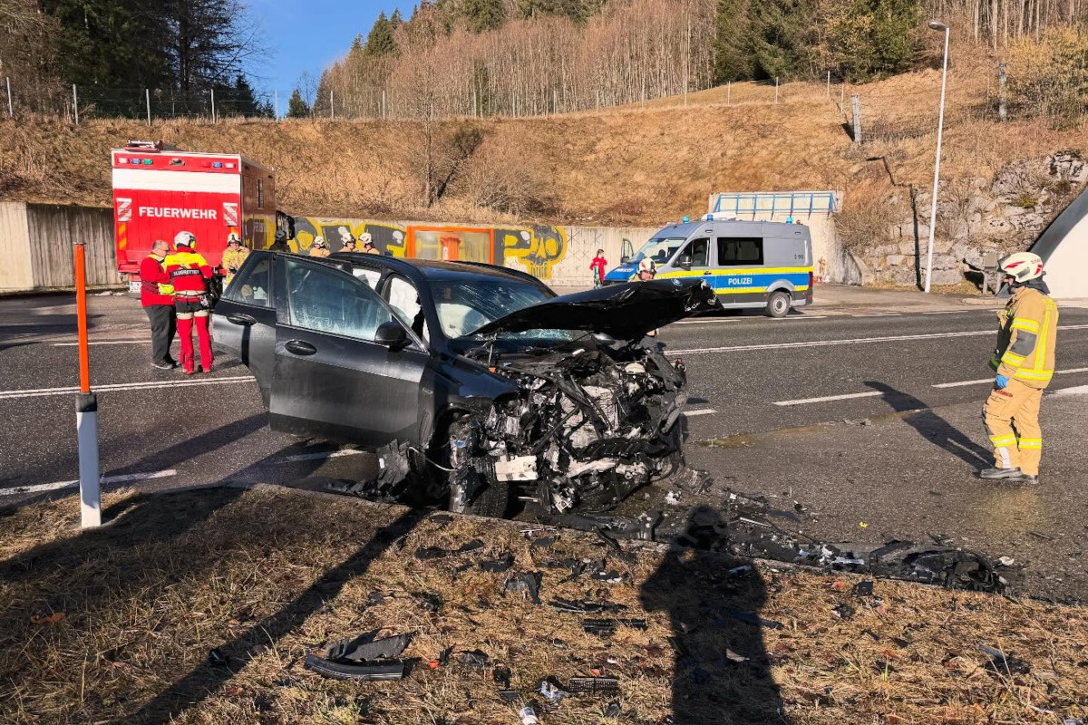 Vils – Vier Verletzte bei Unfall auf Fernpassstraße