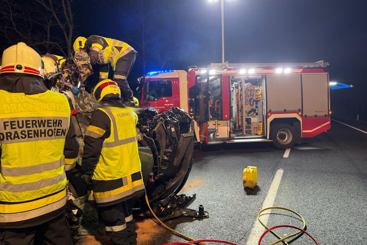 Poysdorf – Schwerer Unfall fordert Todesopfer