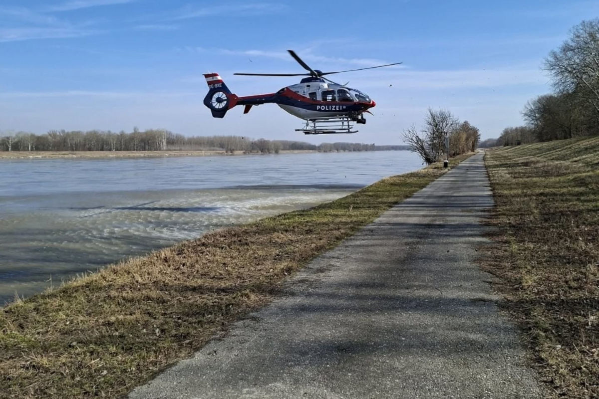Zwentendorf an der Donau – Bootsbergung nach Suchaktion