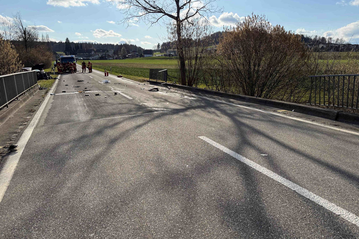 Murgenthal AG – Fahrzeug nach Unfall in Brand geraten