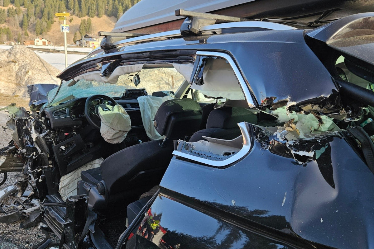 Lähn-Wengle – Schwerer Unfall mit Reisebus auf Fernpassstraße