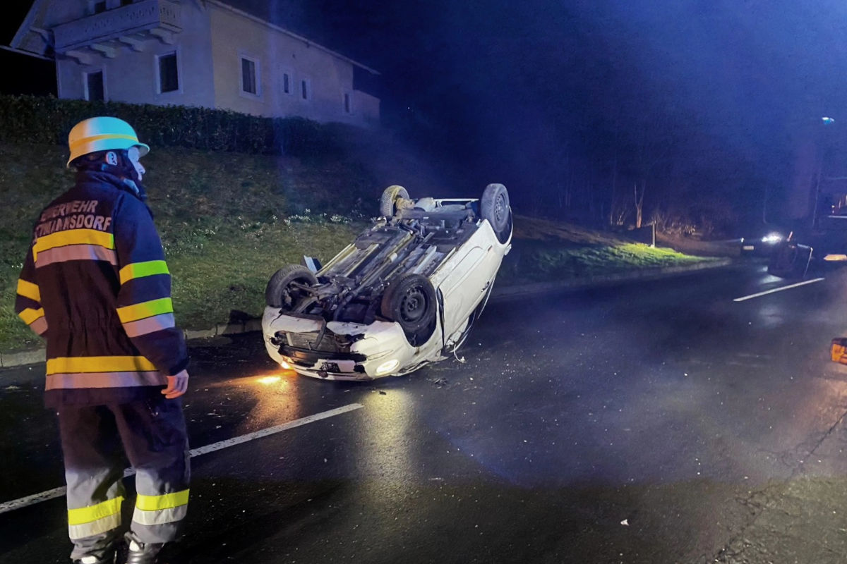 Köttmannsdorf – Unfall unter Alkoholeinfluss endet mit Überschlag