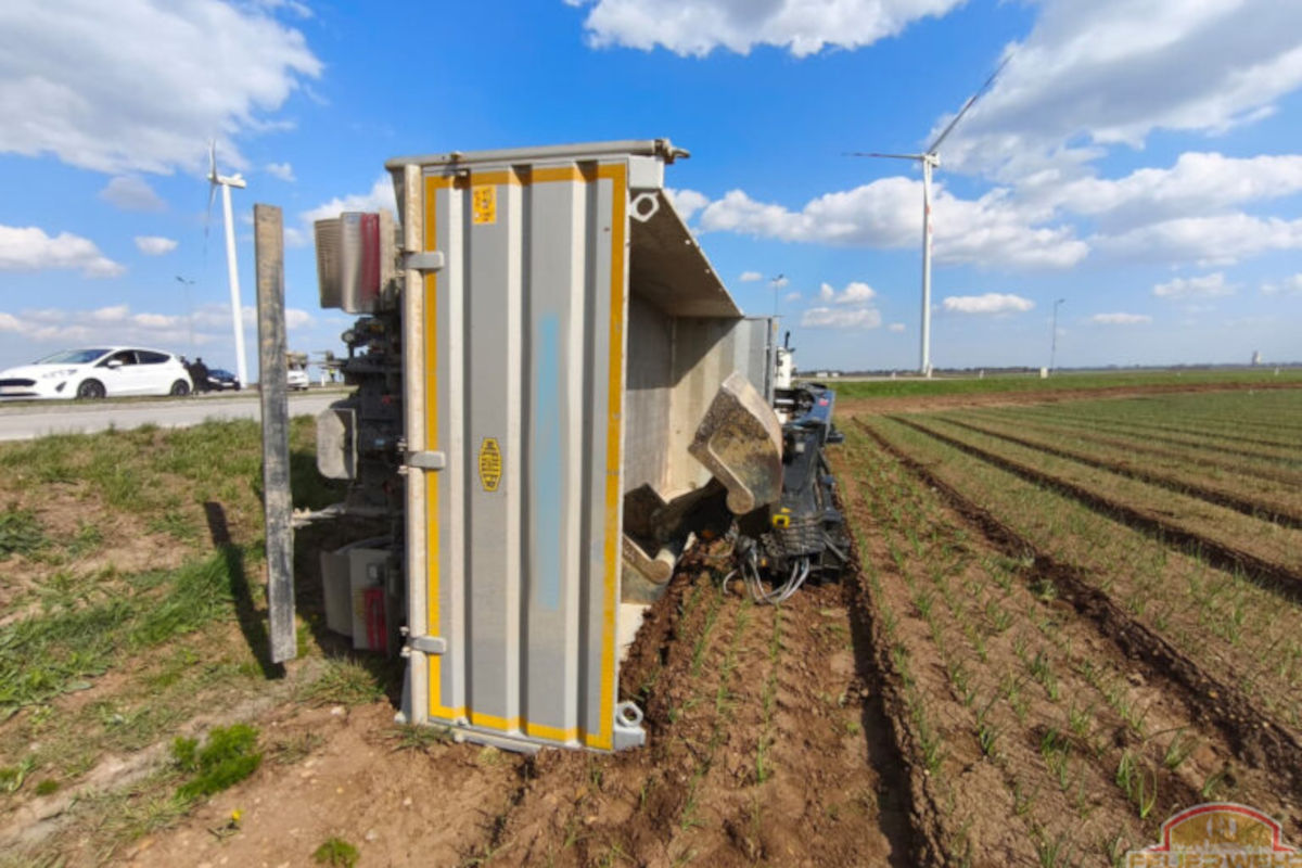 Deutsch Wagram – Unfall mit Lkw unter Alkoholeinfluss