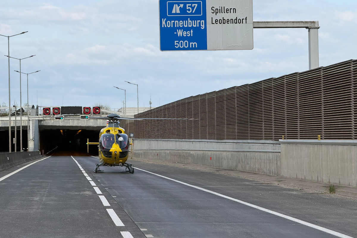 Tödlicher Unfall bei Korneuburg – Pkw prallt gegen Betonwand