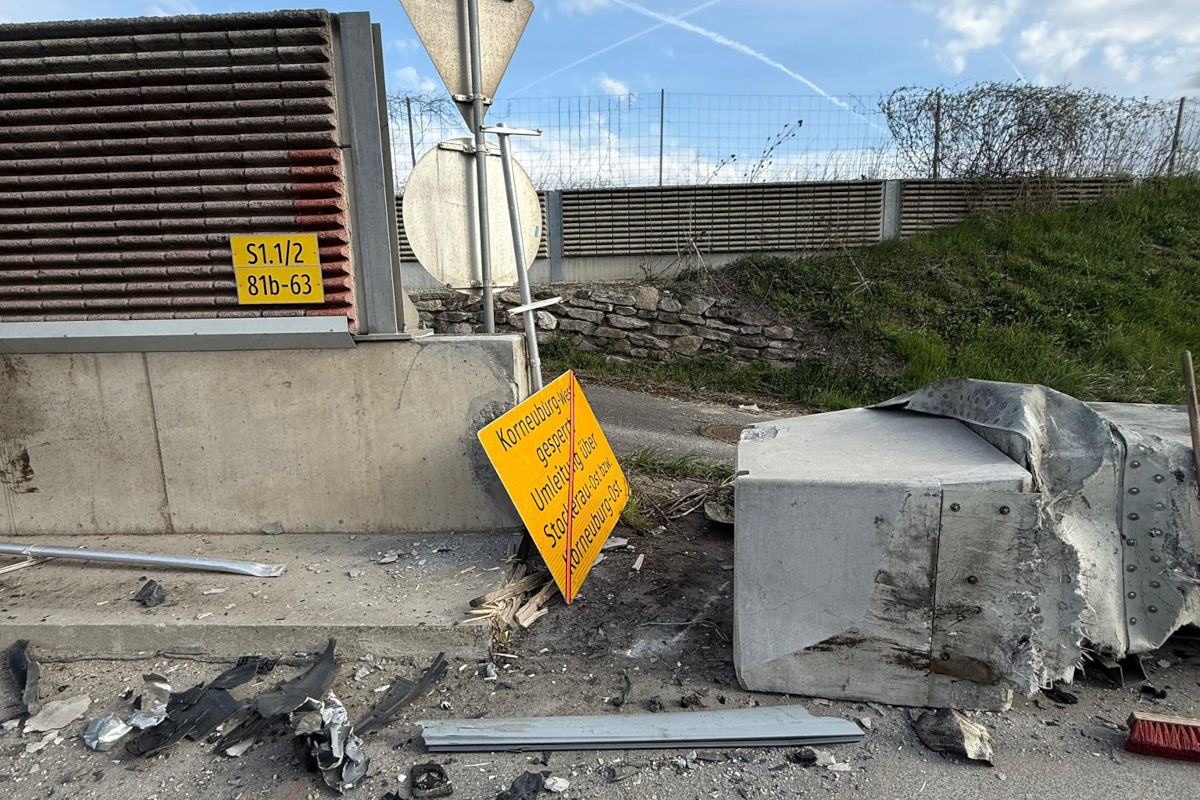 Tödlicher Unfall bei Korneuburg – Pkw prallt gegen Betonwand