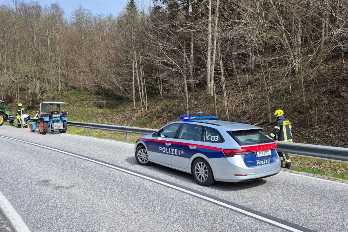 Göstling an der Ybbs – Traktorunfall mit verletztem Lenker