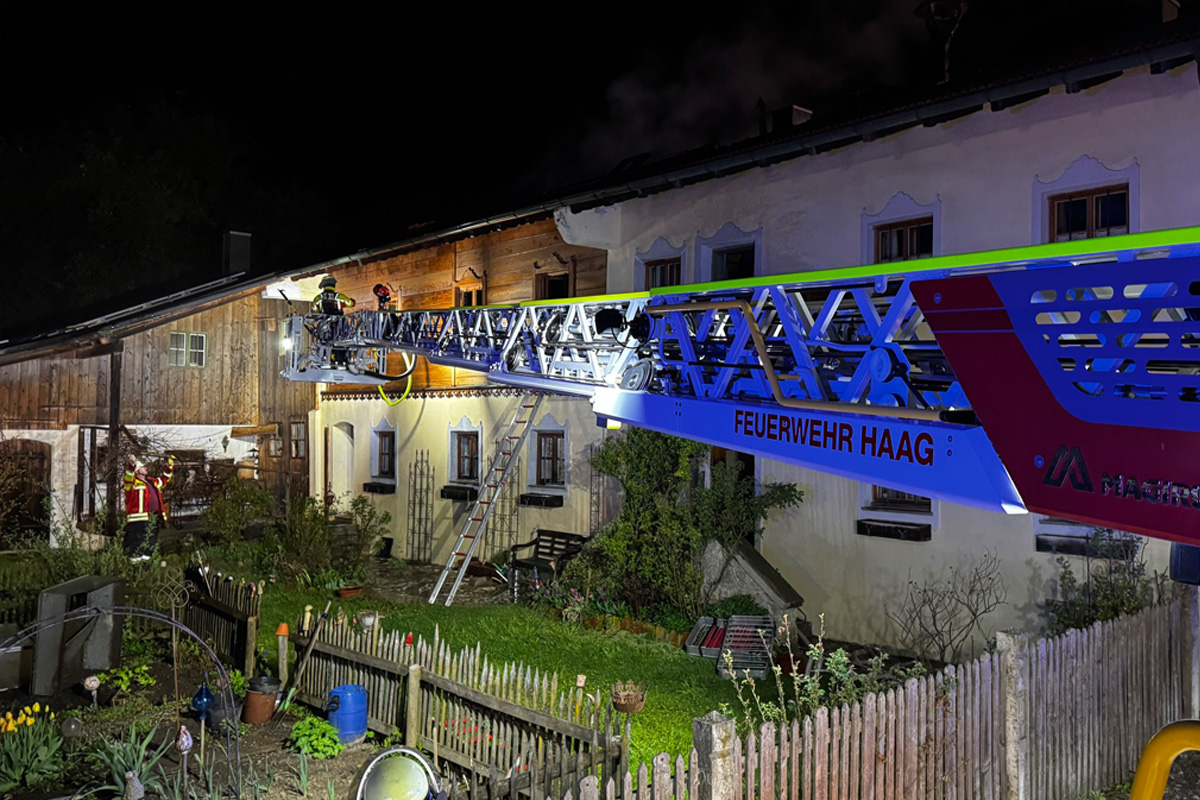 Rechtmehring – Mann stirbt bei Brand in Mehrfamilienhaus