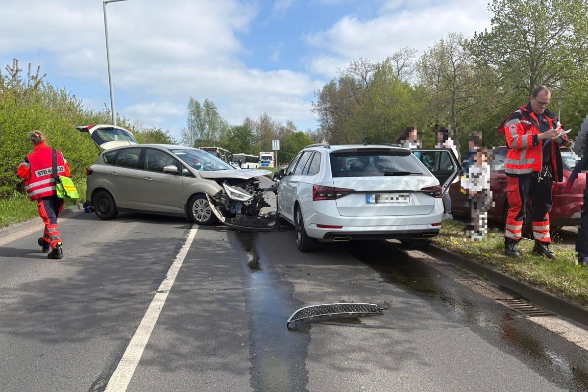 Buxtehude – Frontaler Unfall mit sechs Verletzten