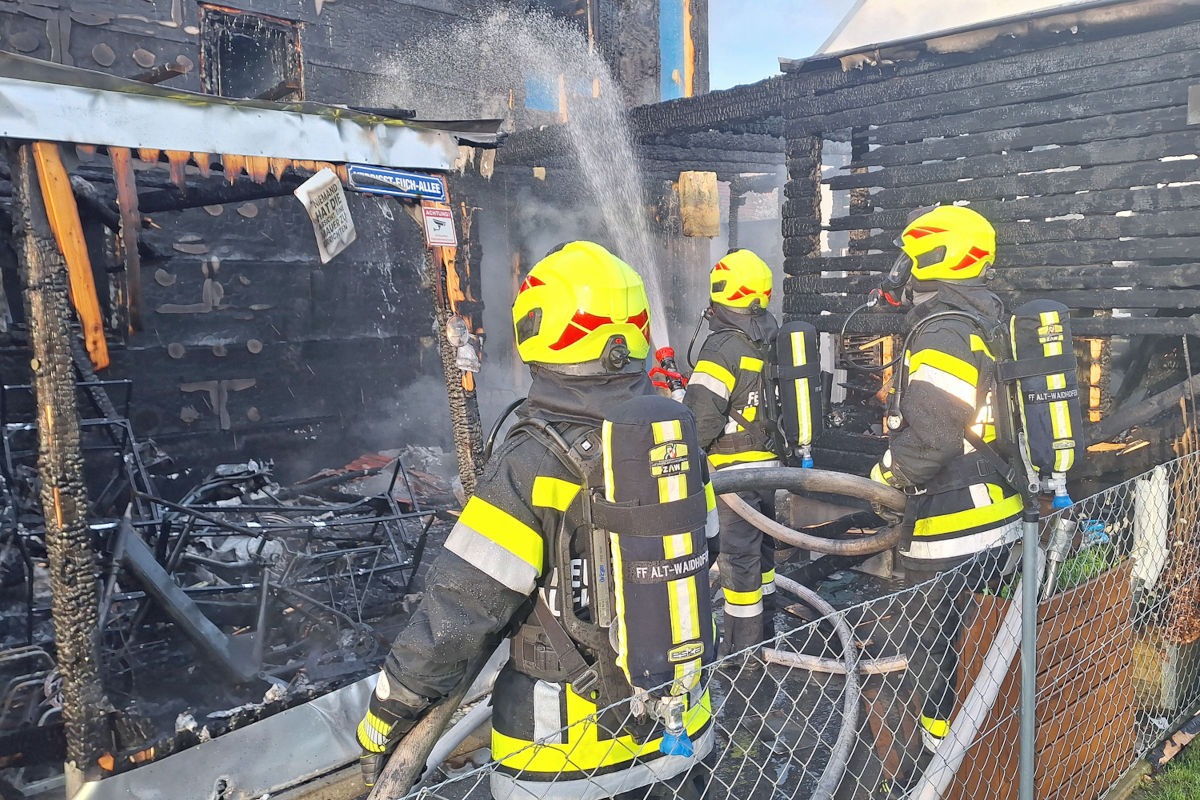 Thaya – Großer Brand zerstört Reihenhaus im Ortszentrum