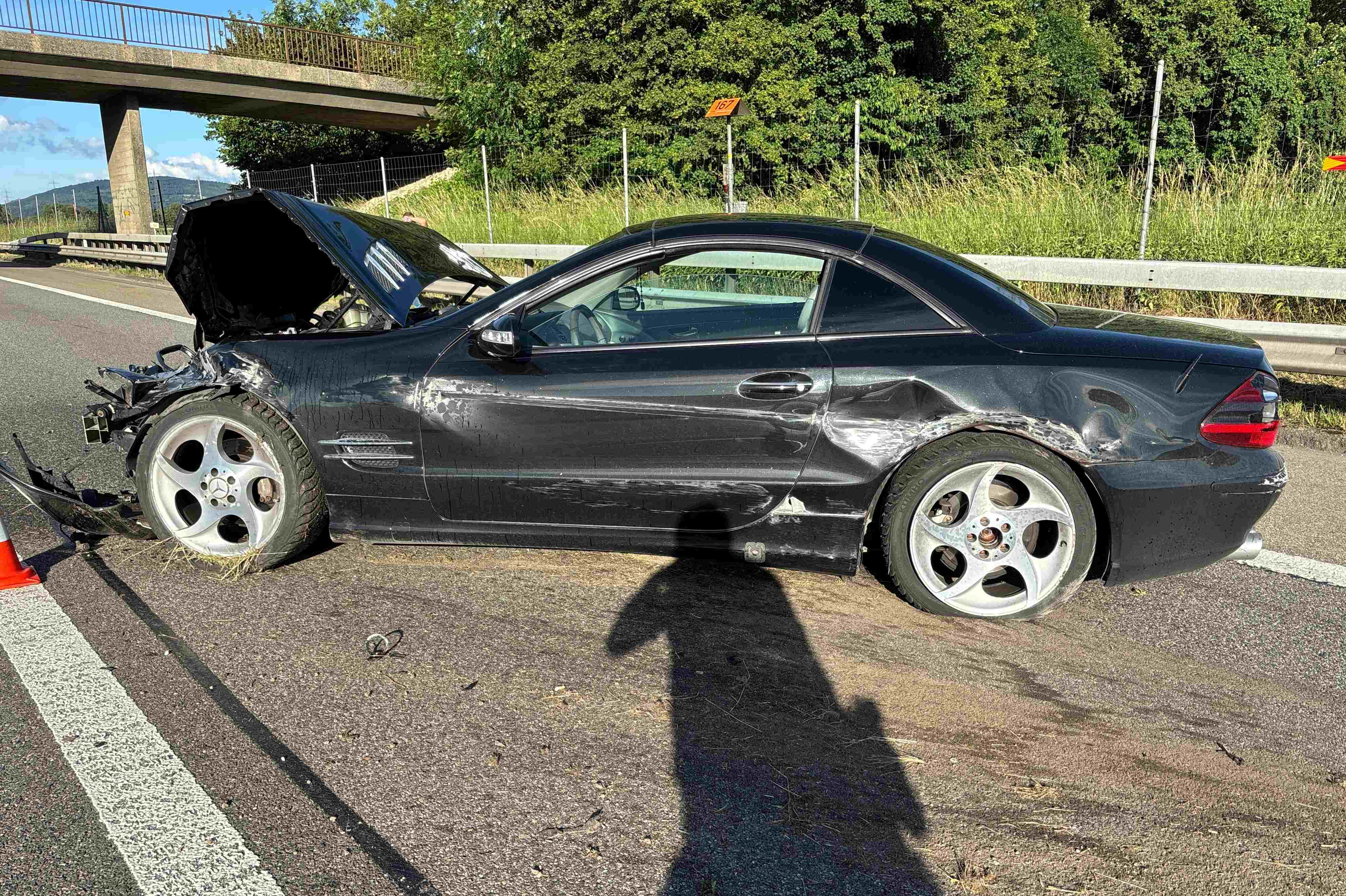 Das Auto wurde stark beschädigt
