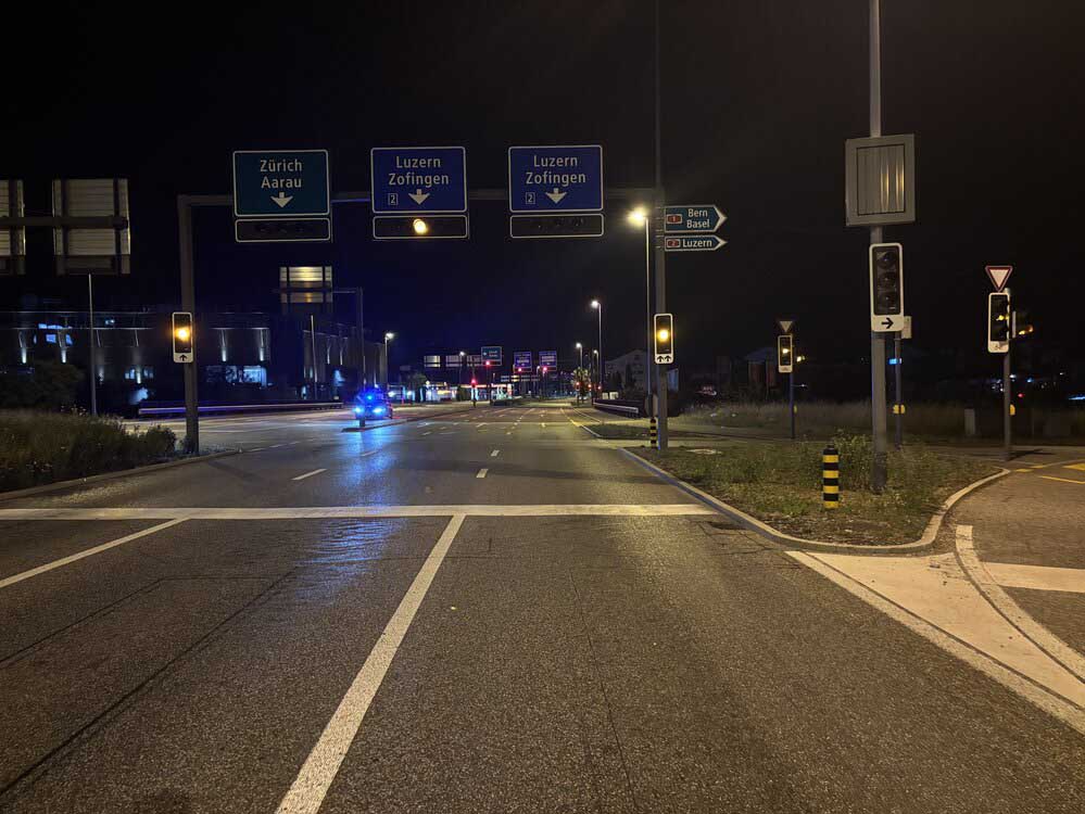 An dieser Kreuzung missachtete der BMW-Lenker das Rotlicht und verursachte den Unfall