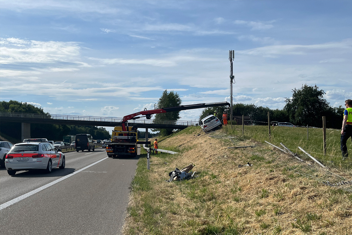 Es entstand erheblicher Sachschaden durch den Unfall.