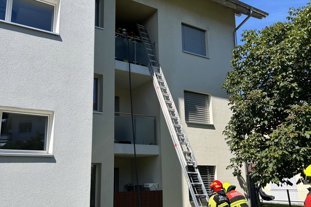 Die Feuerwehr brachte das Feuer rasch unter Kontrolle.