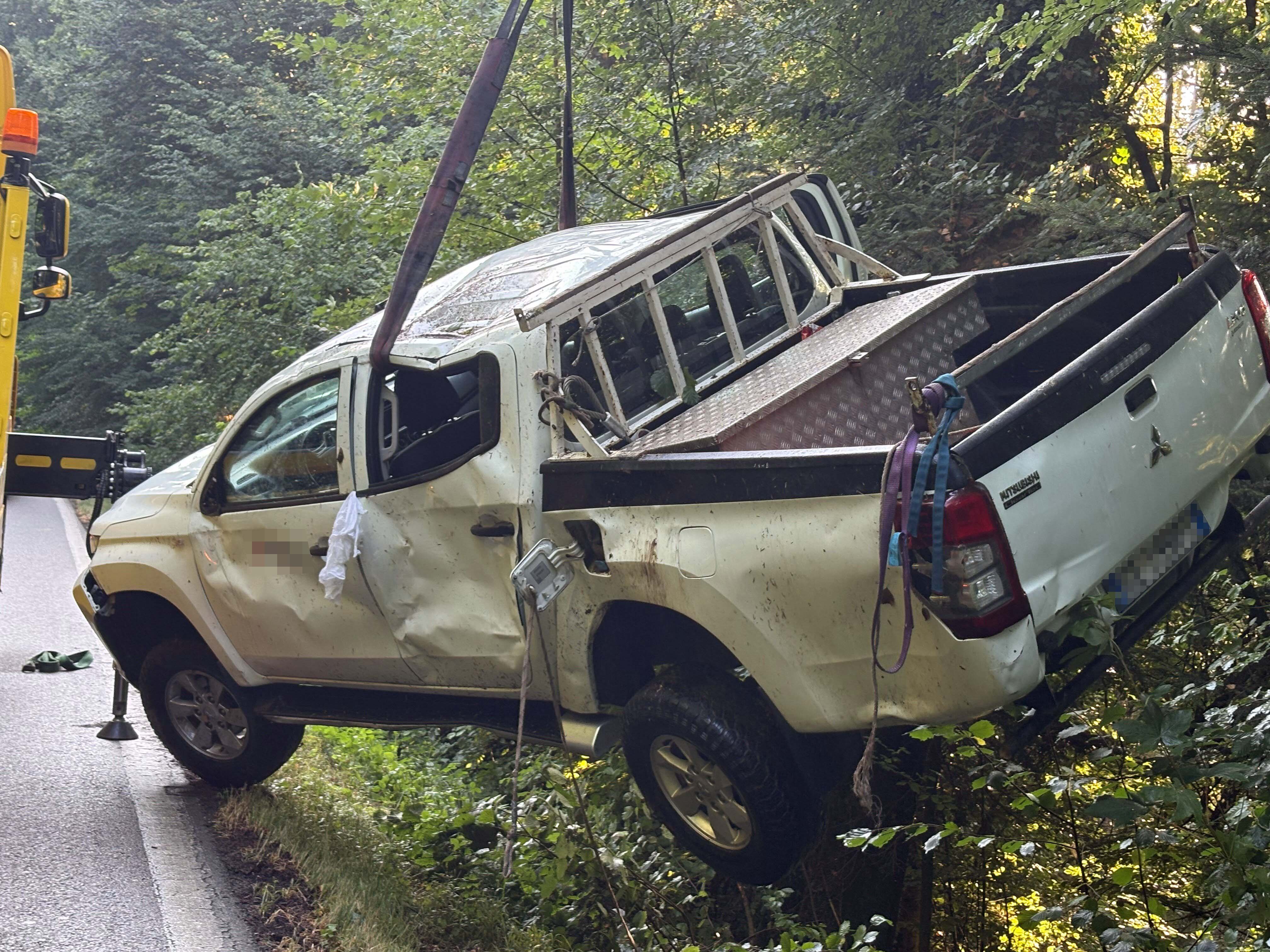 Pickup von Kran geborgen