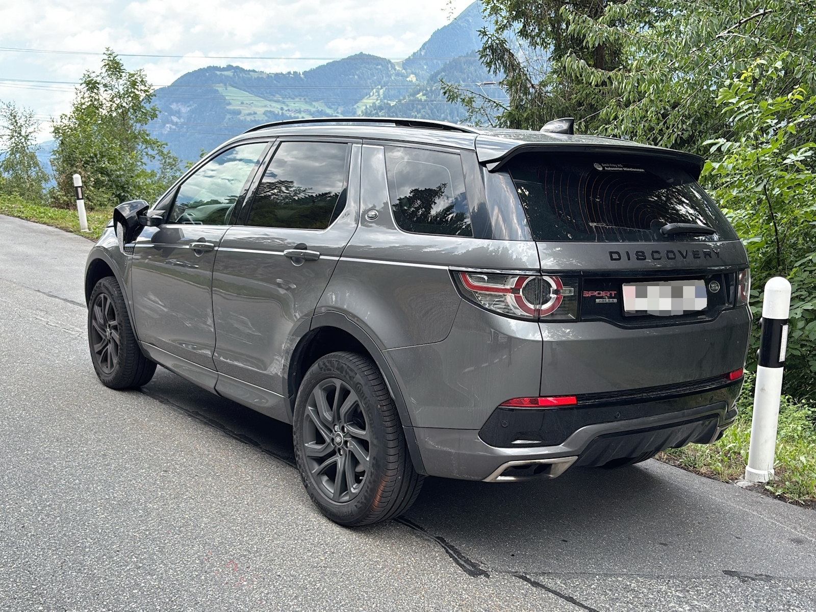 Das entgegenkommende Auto