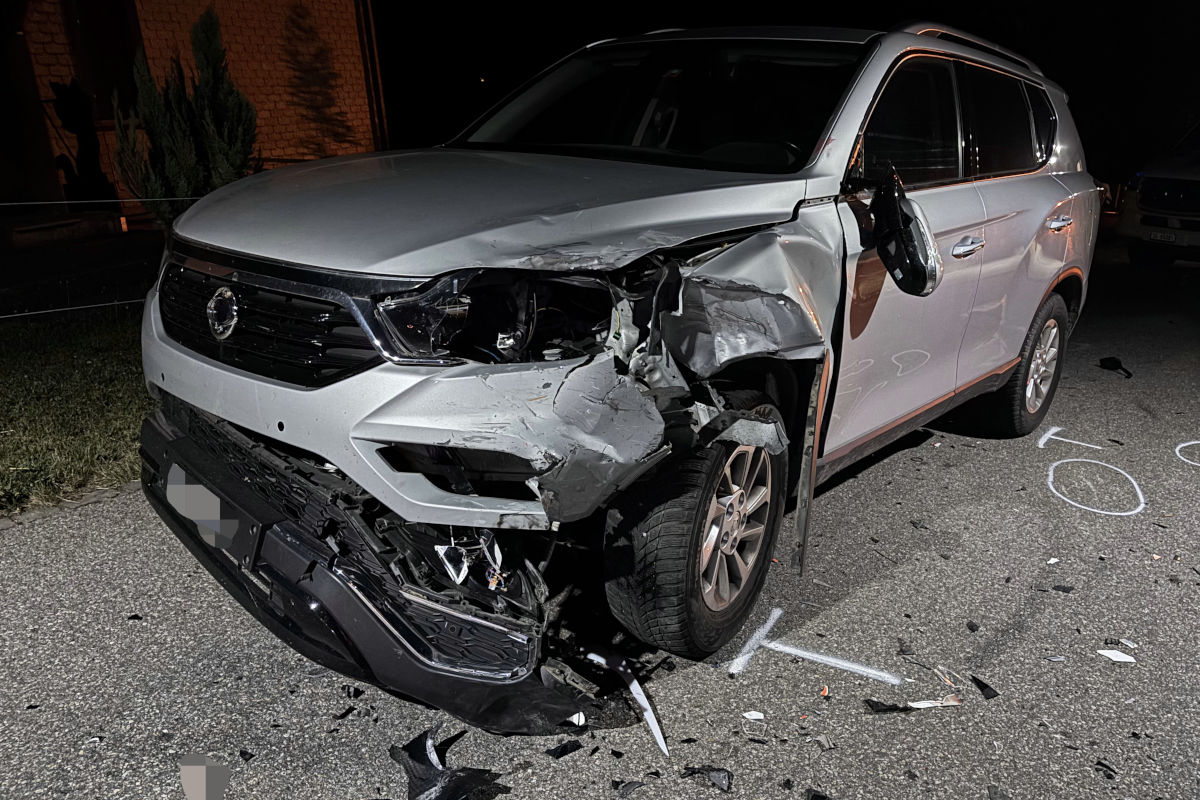 Das Motorrad kollidierte frontal mit dem SUV.