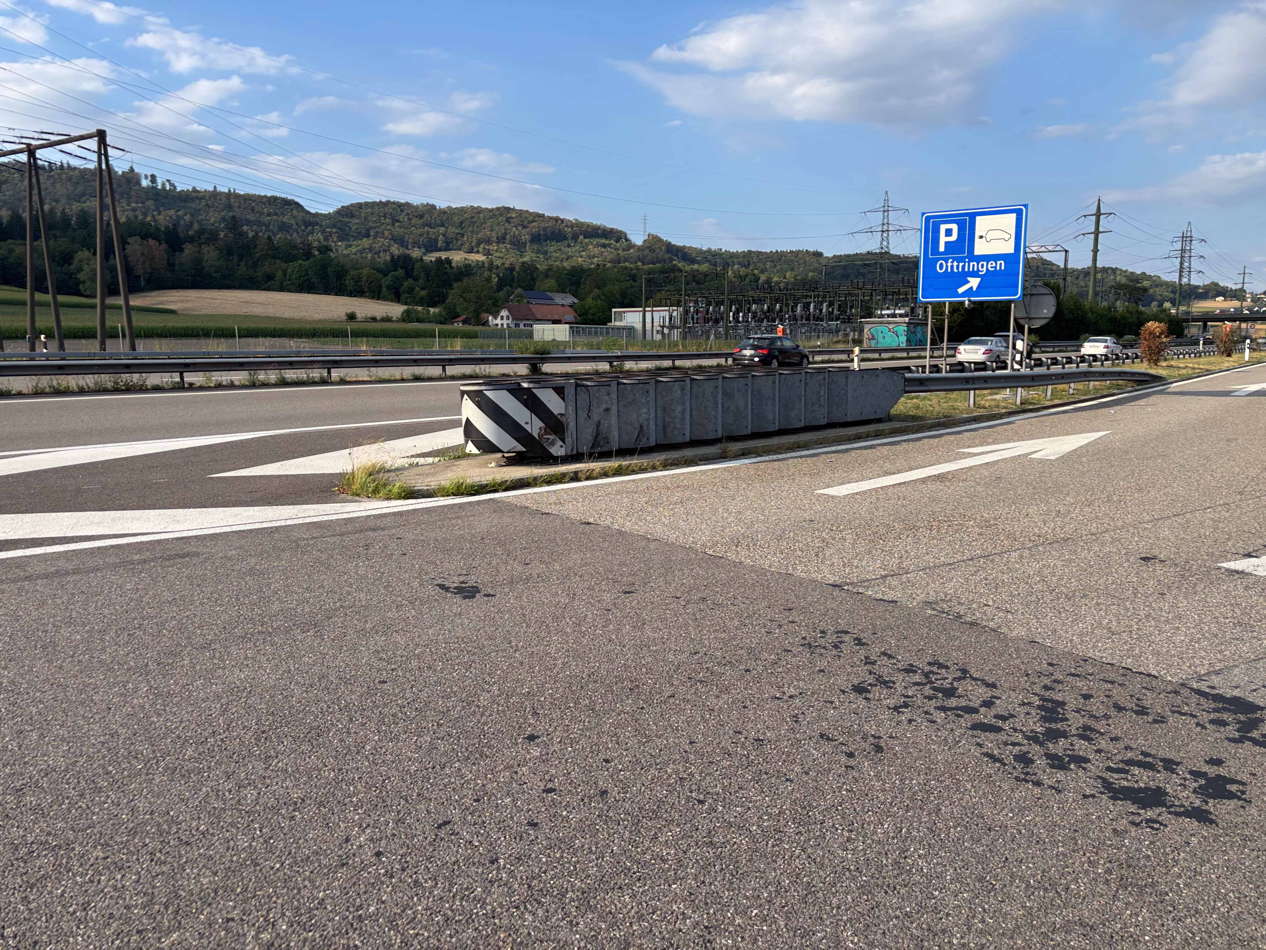 Mit einem Aufpralldämpfer kollidiert