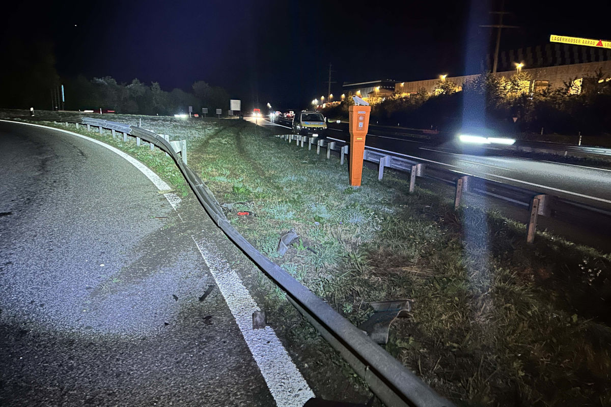 Durch den Unfall entstand grosser Sachschaden.