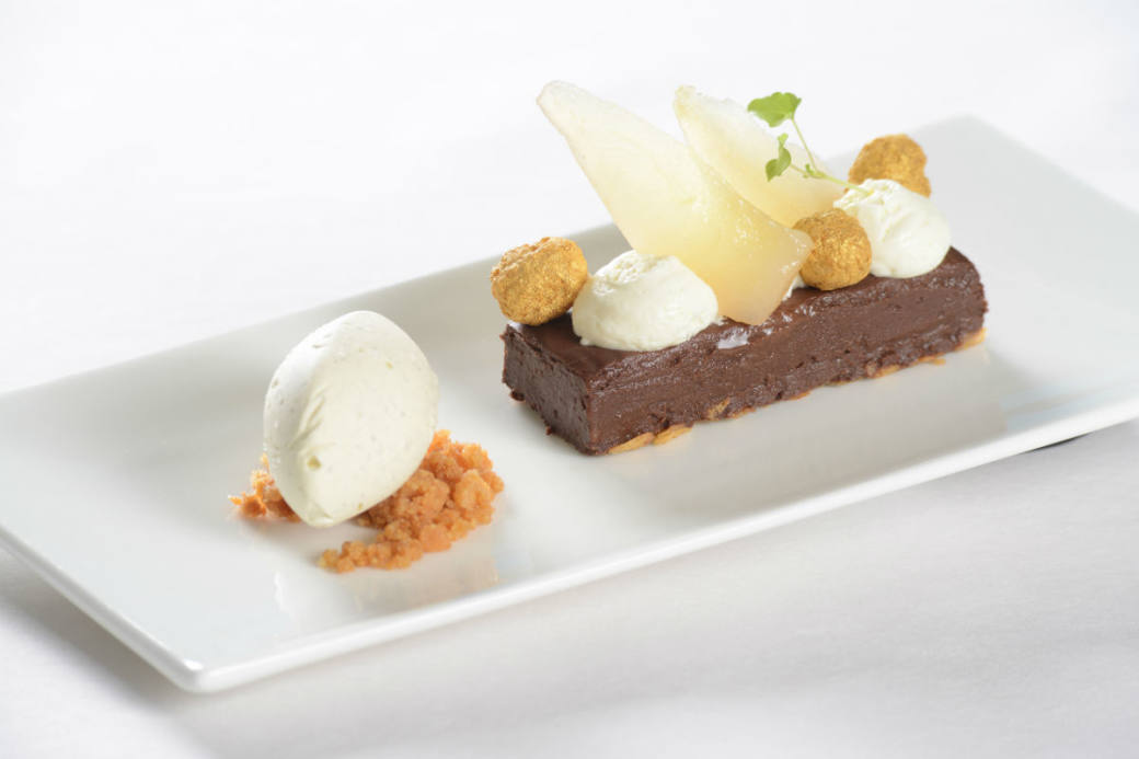 Feines Dessert in der First Class