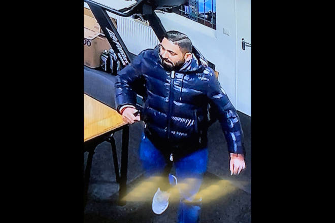 Er sucht sie hannover