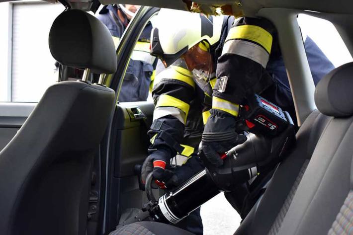 Der Mann erlitt beim Unfall Verletzungen unbestimmten Grades und wurde ins Klinikum Freistadt eingeliefert (Symbolbild)