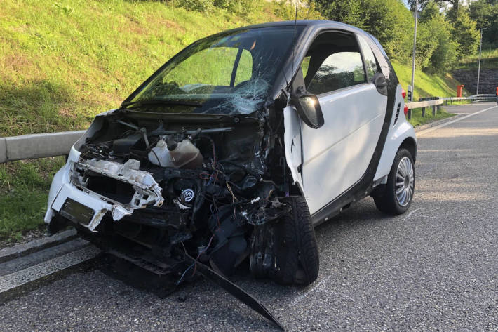 Am Unfall beteiligtes Fahrzeug in Bazenheid