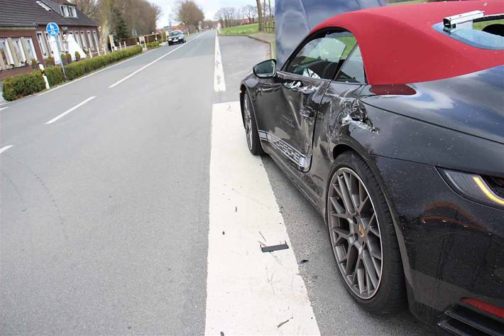 An beiden Fahrzeugen entstand in Coesfeld hoher Sachschaden