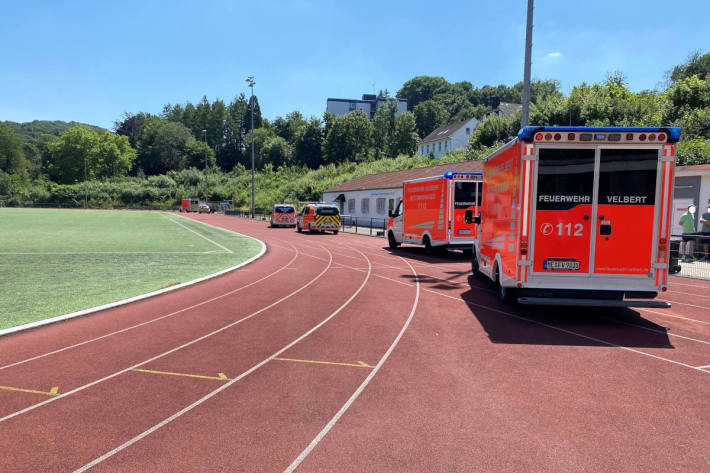 12 Personen kollabieren bei einem Sportfest in Velbert-Langenberg