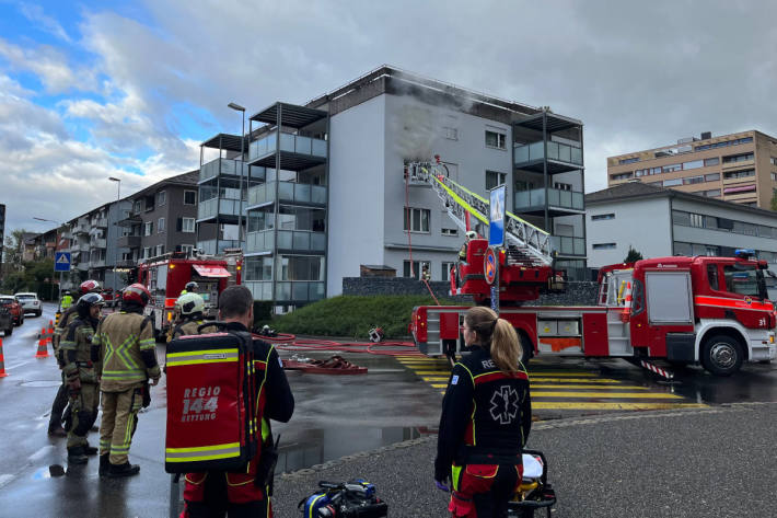 Brand in einer Wohnung in Mehrfamilienhaus