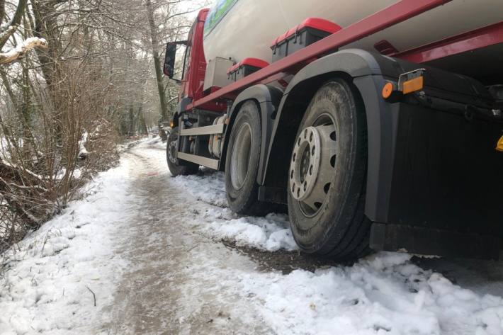 Tanklaster mit 20'000 Liter Propangas verunfallte heute in Velbert
