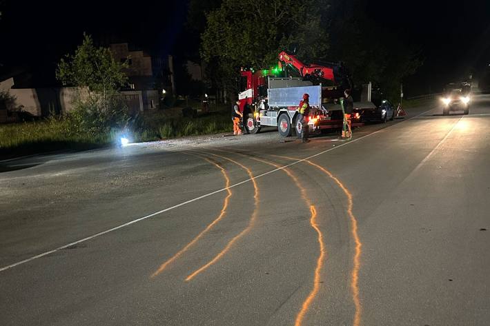 Driftmanöver endet in Engelberg mit einem Unfall.