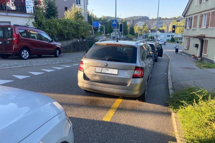  An den beteiligten Autos entstand Sachschaden