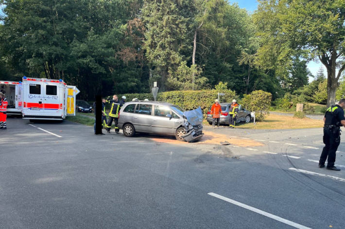 Verkehrsunfall mit fünf verletzten Personen