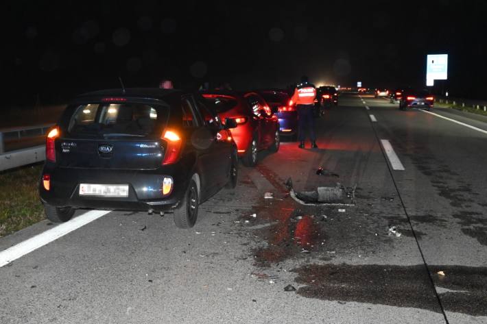 In Sevelen im Kanton St. Gallen kam es gestern zu einer Auffahrkollision auf der Autobahn A13.