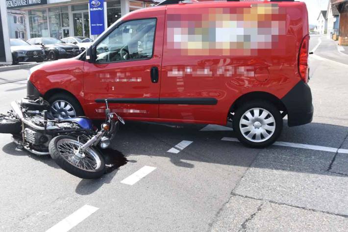 Motorradfahrer auf Hauptstrasse in St. Margrethen verunfallt