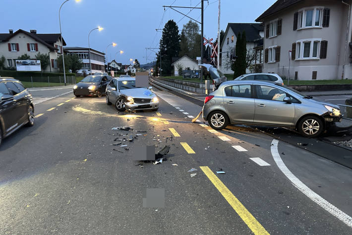 An beiden Fahrzeugen entstand Sachschaden