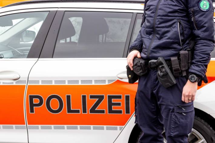 17-jähriger ohne Führerausweis flüchtet vor der Polizei in Zuzwil (Symbolbild)