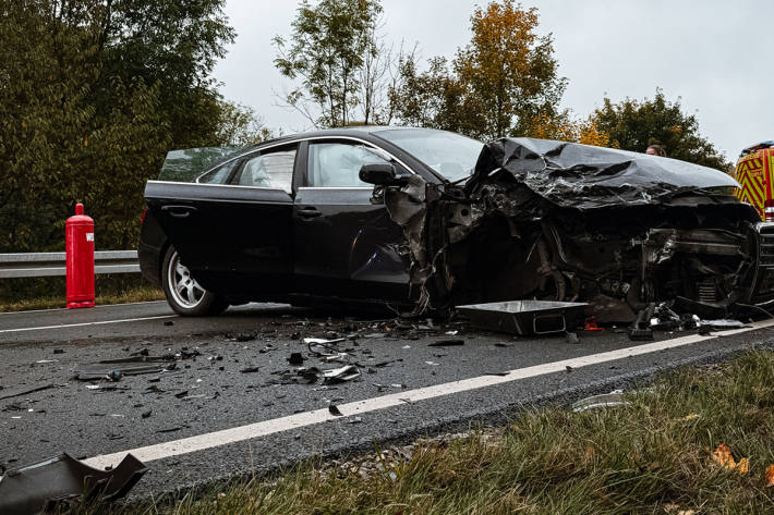 Beide Fahrer wurden nur leicht verletzt.