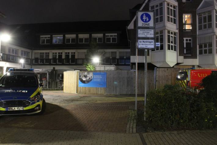 Ein schwer verletzter Mann wurde in Mettmann auf gefunden.