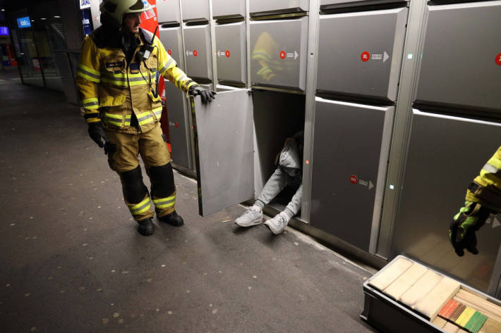 Von Freunden in Schliessfach eingesperrt – durch Feuerwehr befreit