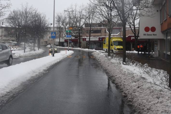 Eine Frau wurde gestern in Buchs SG von einem Auto angefahren.