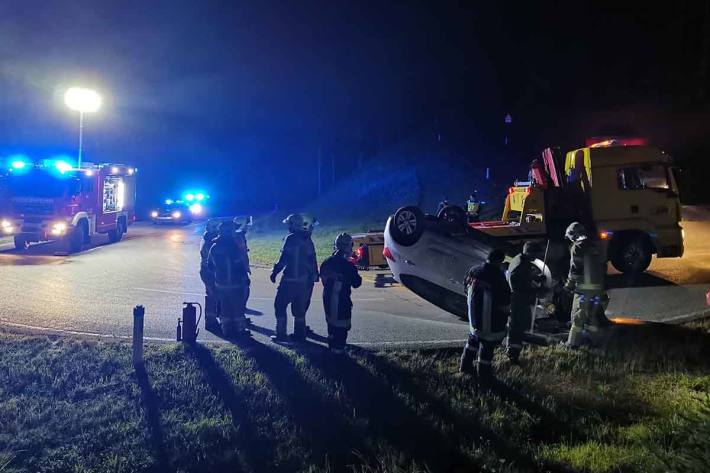 Der Pkw wurde in Sölden durch den Überschlag stark beschädigt