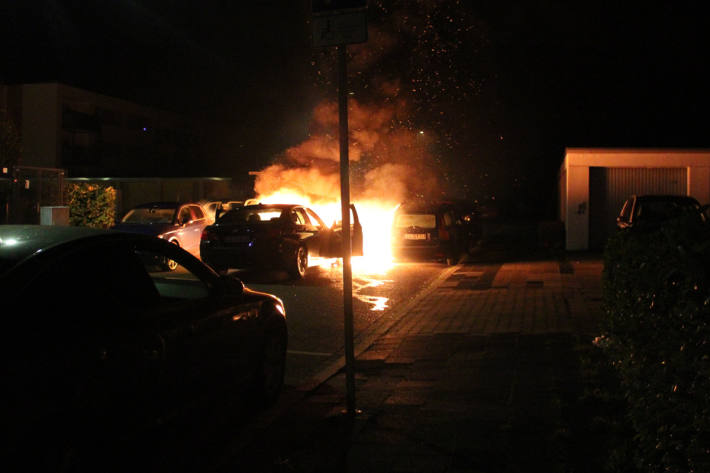 Während der Fahrt geriet das Auto in Brand.