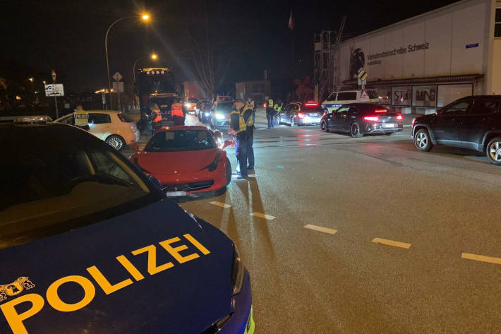 Verkehrskontrollen im Hafengebiet in Basel – 16 Verzeigungen