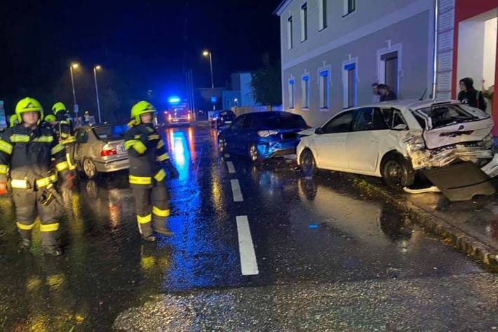 Spektakulärer Unfall in Weyer