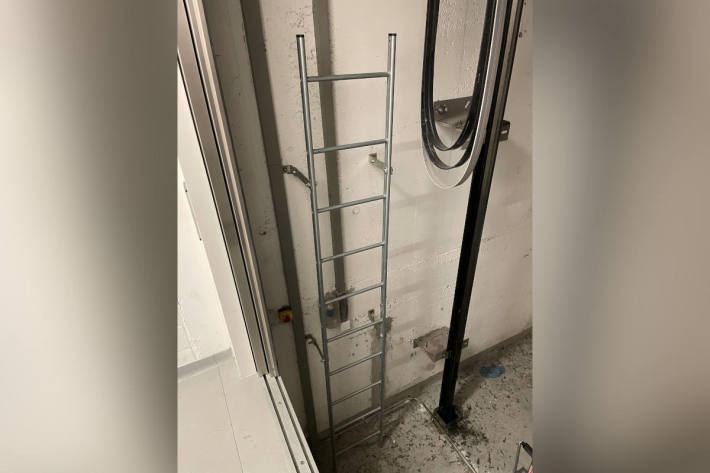 In Liftschacht abgestürzt