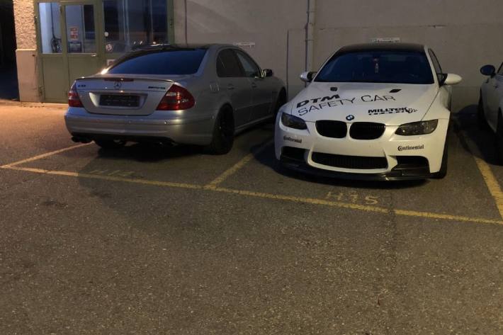 Ein weiterer Mercedes und BMW hier stillgelegt.